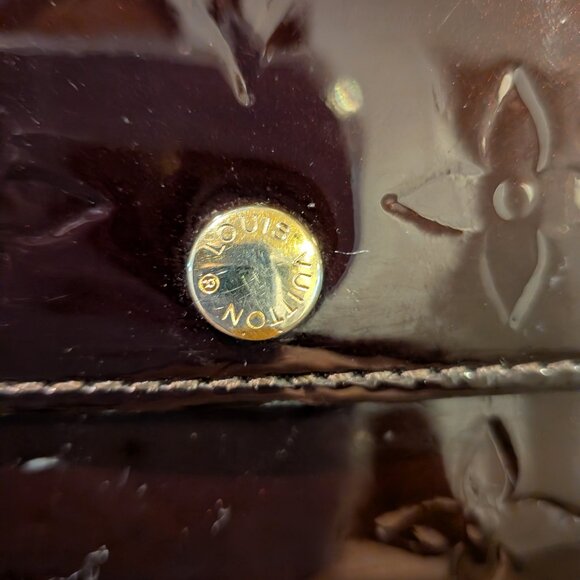Louis Vuitton Vernis Wallet - Picture 7 of 7